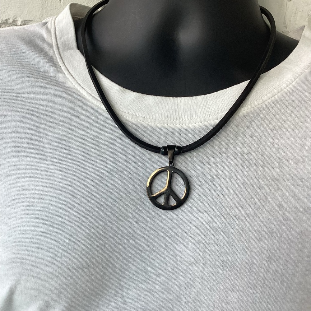 Men’s Leather Peace Sign Necklace ☮️